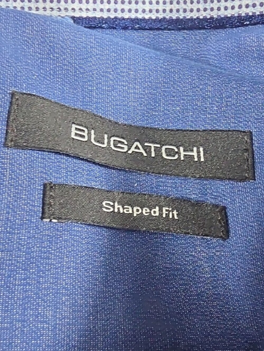 Bugatchi Navy Blue Long-Sleeve Button-Down Shirt with Subtle Patch Motif - Picture 5 of 7